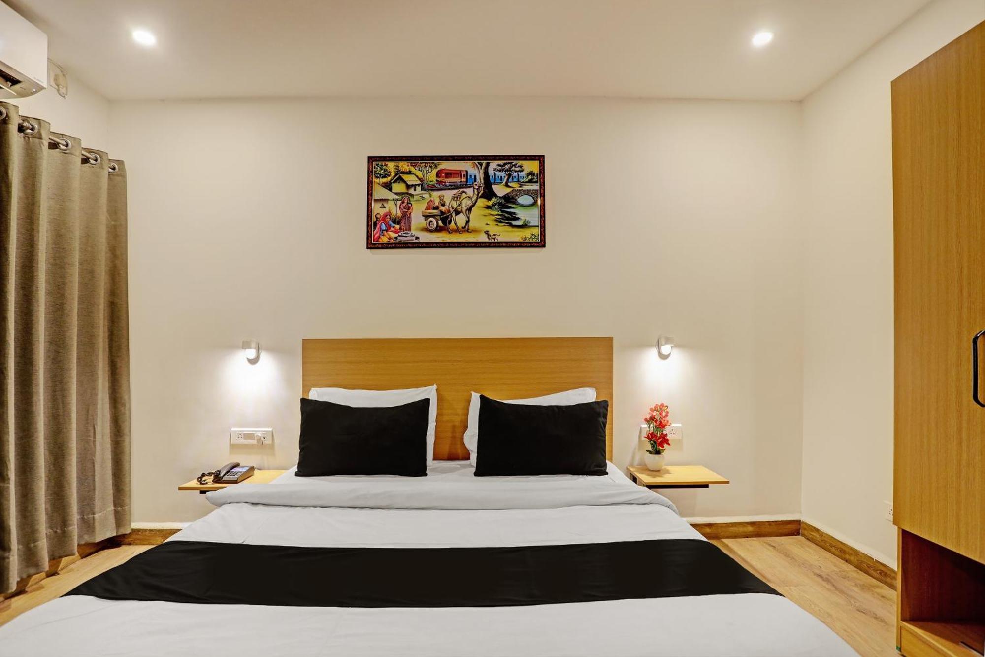 Super Townhouse Swain Heritage Bhubaneswar Esterno foto